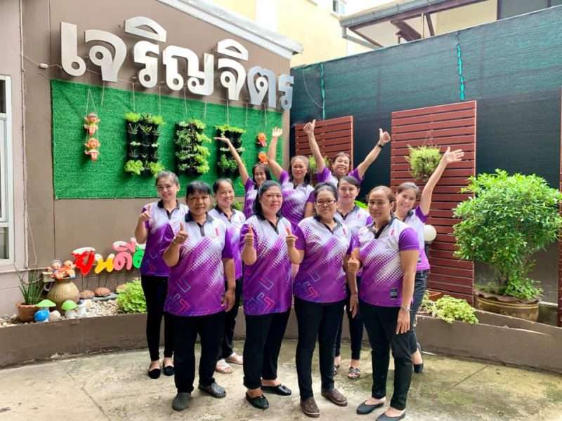 พนักงานต้อนรับ